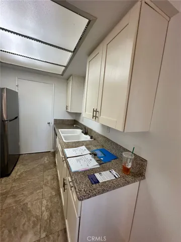 2663 another kitchen view.