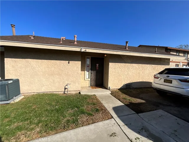 2659 is a one bedroom, one bath with central air/heat, one car garage and a patio.