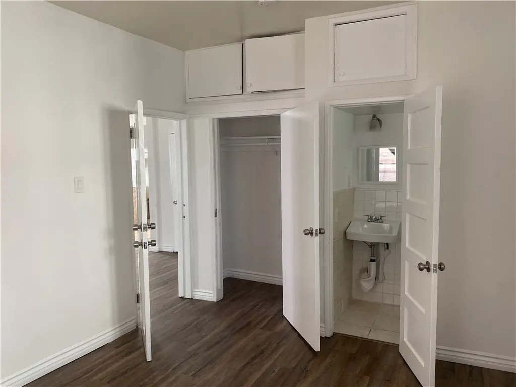 1616 E 87th Street, Los Angeles, California 90002 home-pic-13