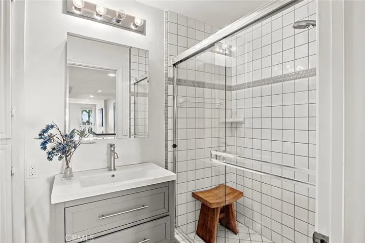 2004 Entrada Paraiso, San Clemente, California 92672