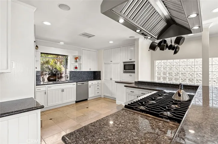 2004 Entrada Paraiso, San Clemente, California 92672