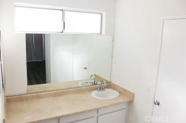 865 Daffodil Drive, Riverside, California 92507