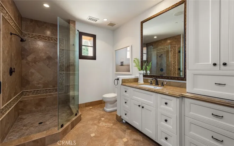 51 Echo Glen, Irvine, California 92603