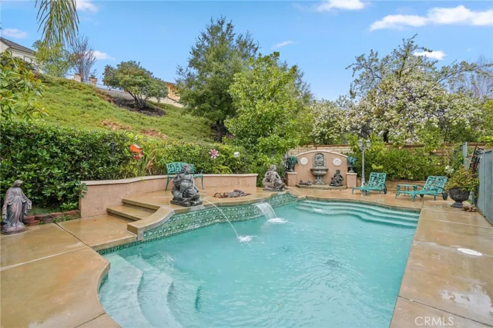26825 Greenleaf Court, Valencia, California 91381