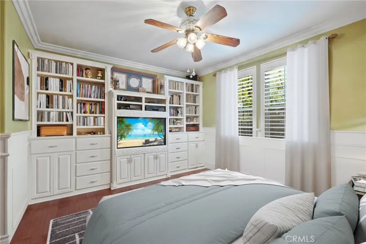 Virtual Staging of Den