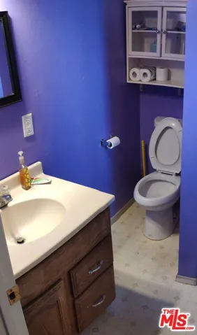 Bathroom in Mezzanine Room