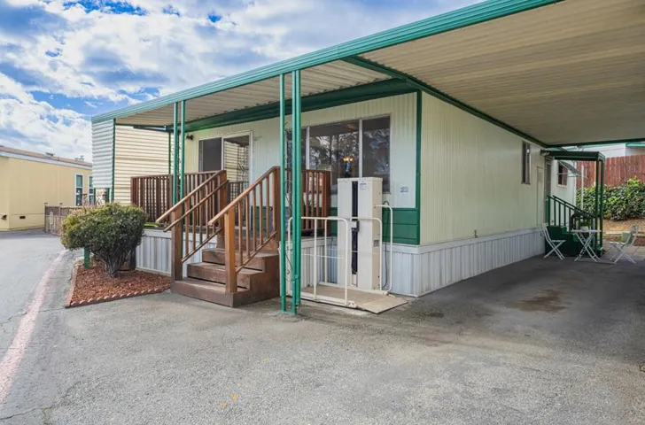 1117 Baldwin Street, Salinas, California 93906