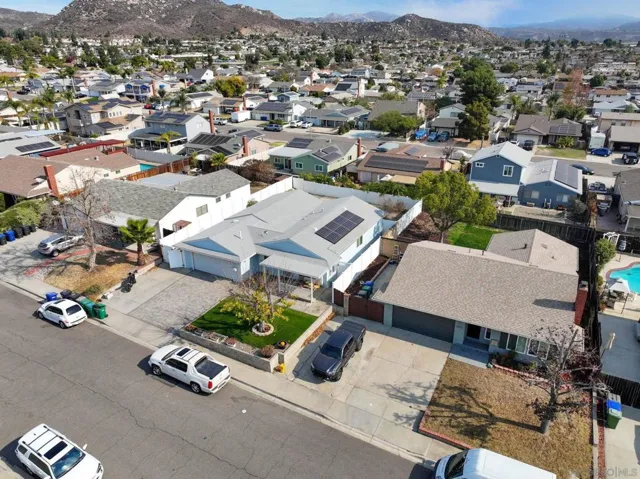 10101 Allenwood Way, Santee, California 92071