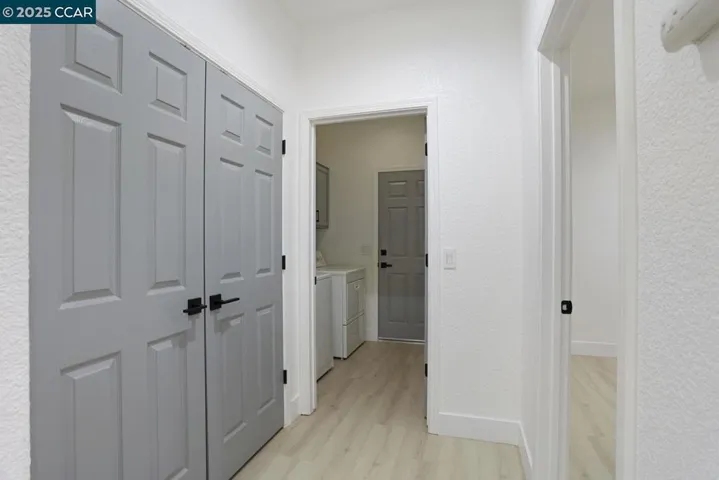 257 Red Mountain Drive, Cloverdale, California 95425-5437