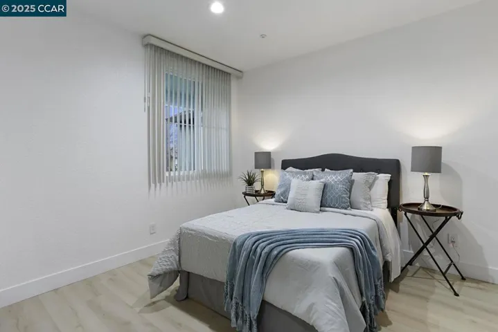 257 Red Mountain Drive, Cloverdale, California 95425-5437
