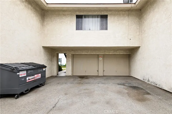 Two-car Garage on Side.