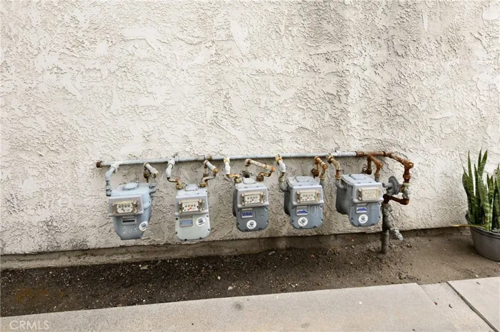 Five Separate Gas.