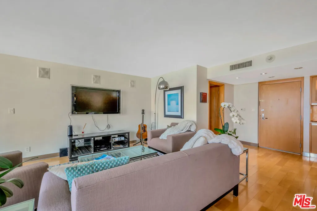 201 Ocean Avenue 1505b, Santa Monica, California 90402 home-pic-4