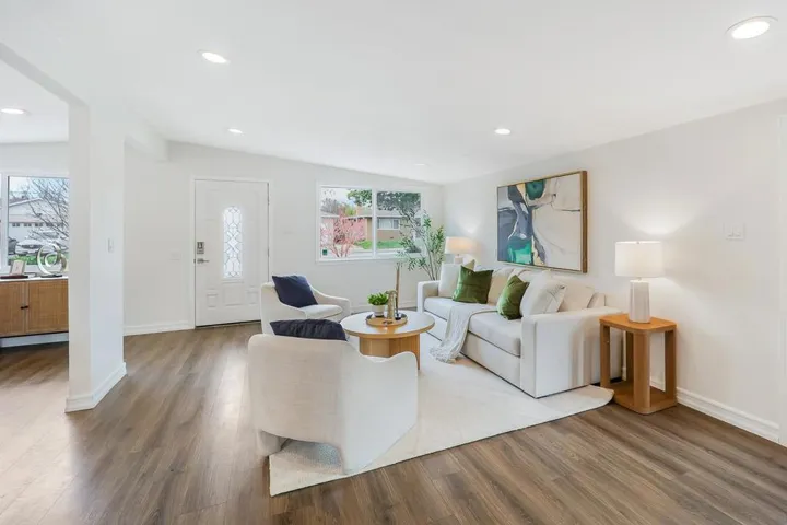 648 Woodhams Road, Santa Clara, California 95051