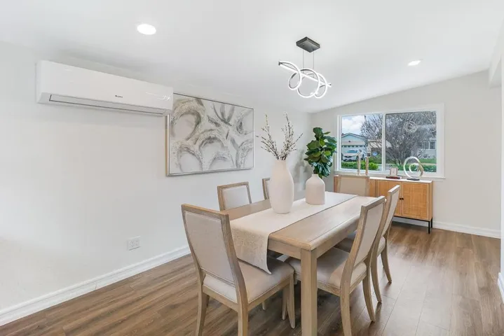 648 Woodhams Road, Santa Clara, California 95051