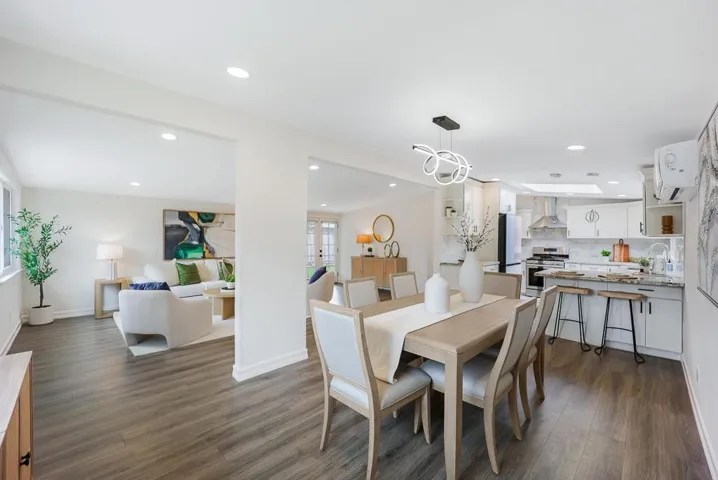 648 Woodhams Road, Santa Clara, California 95051