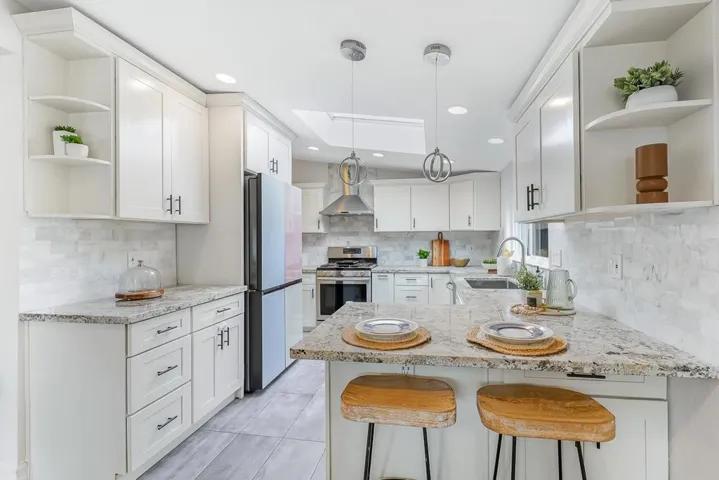 648 Woodhams Road, Santa Clara, California 95051