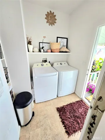 Private Laundry room