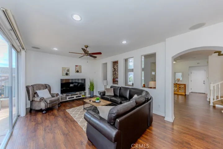 Open air concept with family room flowing nicely to the living room, dining room, and kitchen.