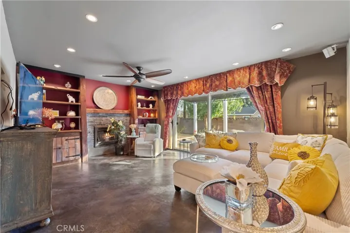 1613 Emeric Avenue, Simi Valley, California 93065