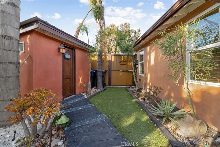 1613 Emeric Avenue, Simi Valley, California 93065