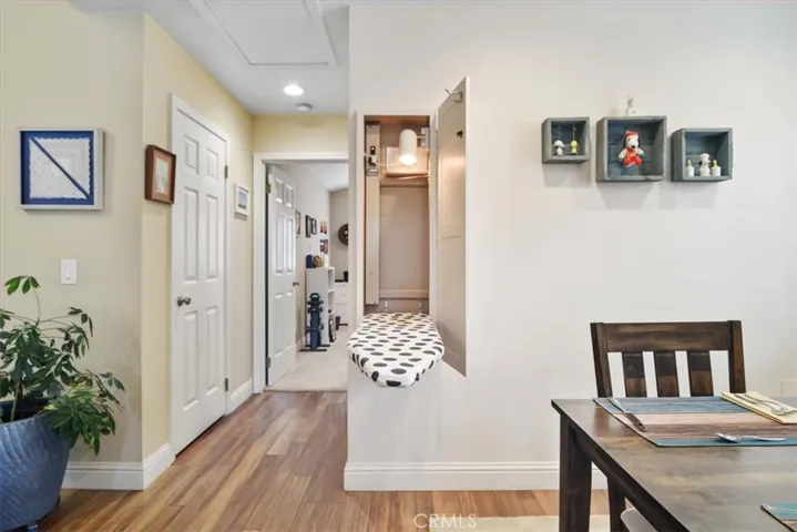 Hallway/Dining Ell