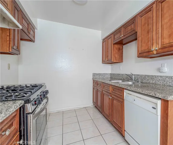 222 20th Street 2, Huntington Beach, California 92648