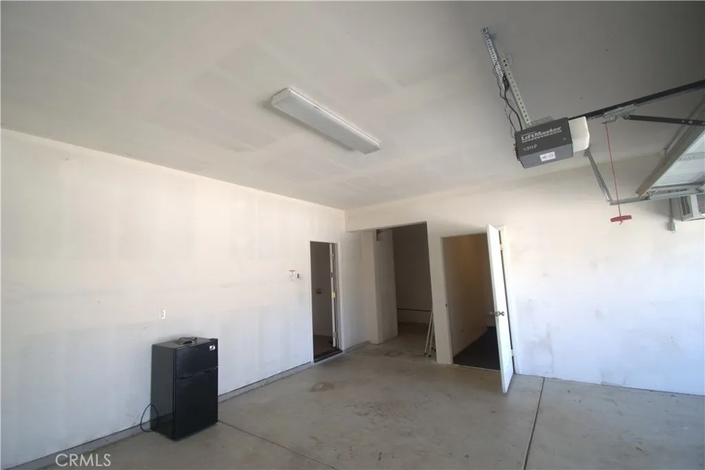 4832 Summerbreeze Court, Palmdale, California 93552 home-pic-2