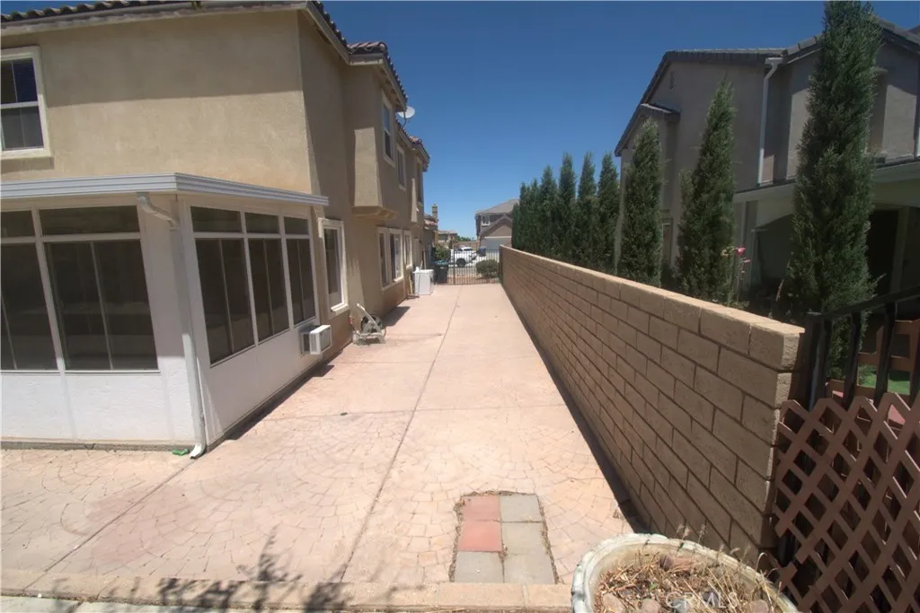 4832 Summerbreeze Court, Palmdale, California 93552 home-pic-9