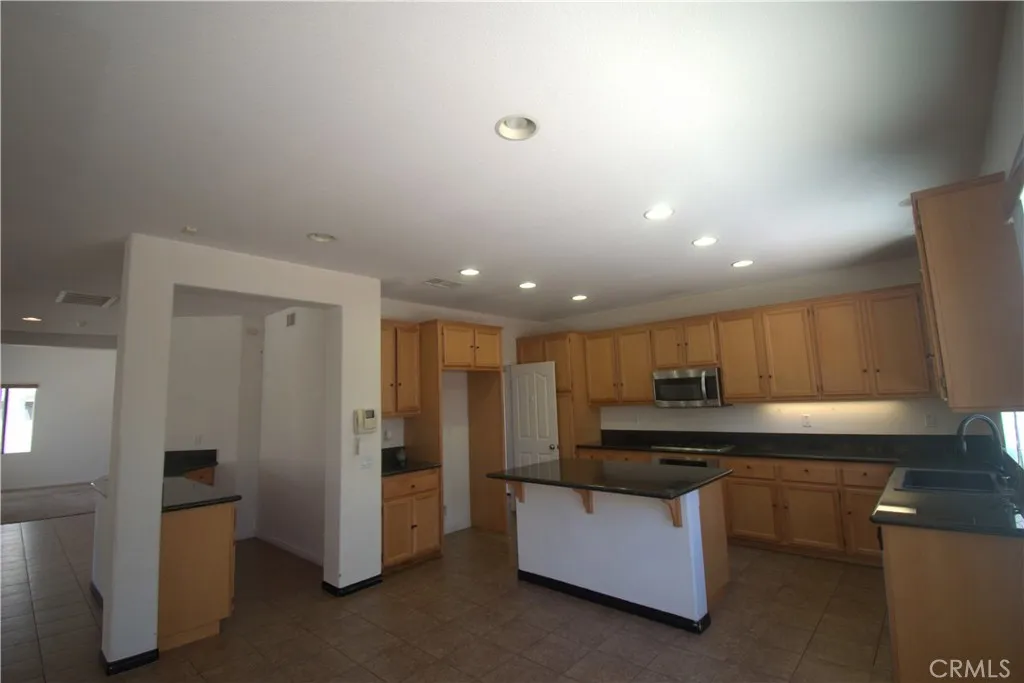 4832 Summerbreeze Court, Palmdale, California 93552 home-pic-14