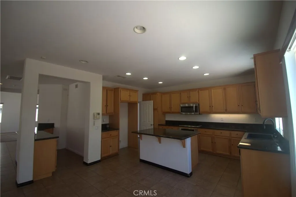 4832 Summerbreeze Court, Palmdale, California 93552 home-pic-15