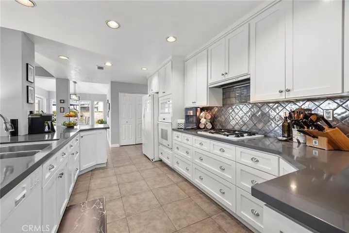21705 Thistledown Circle, Yorba Linda, California 92887