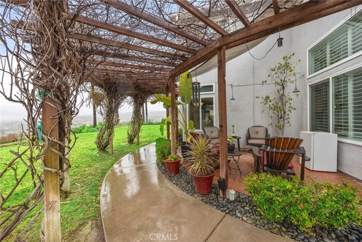 21705 Thistledown Circle, Yorba Linda, California 92887