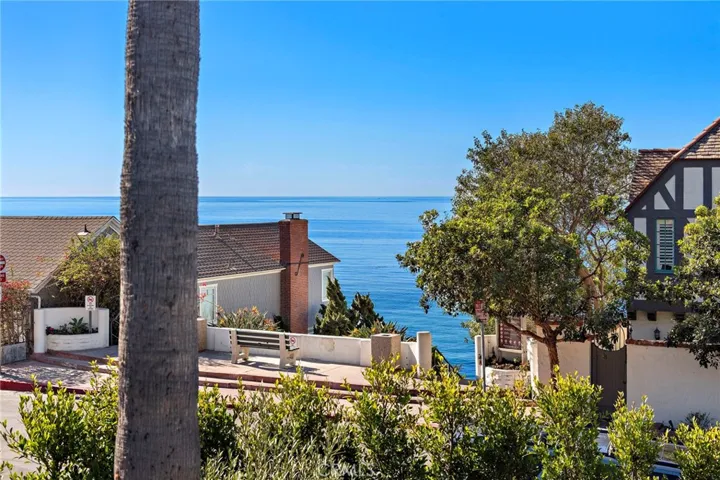 1990 Ocean Way, Laguna Beach, California 92651