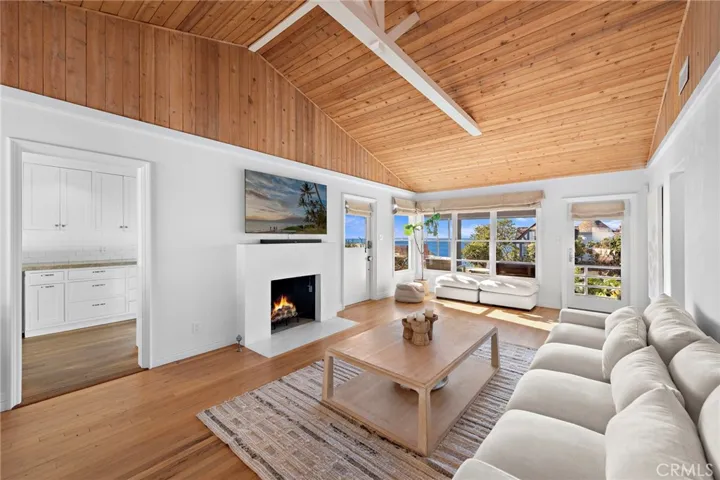 1990 Ocean Way, Laguna Beach, California 92651