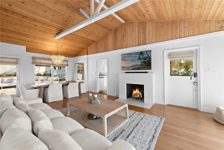 1990 Ocean Way, Laguna Beach, California 92651