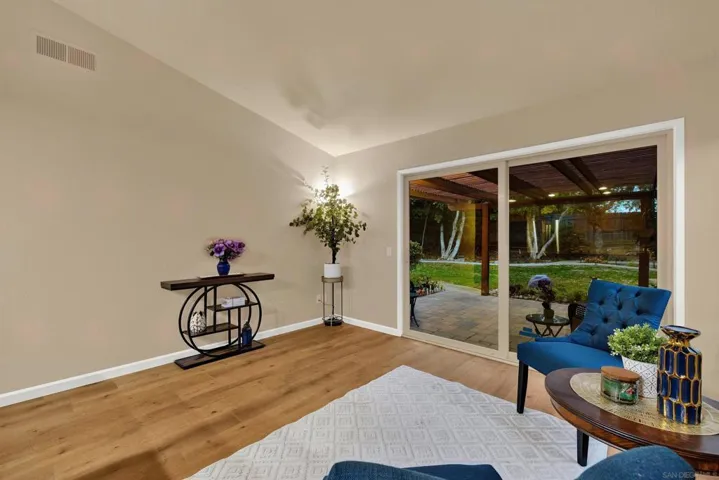 7222 Canyon Hill Way, San Diego, California 92126