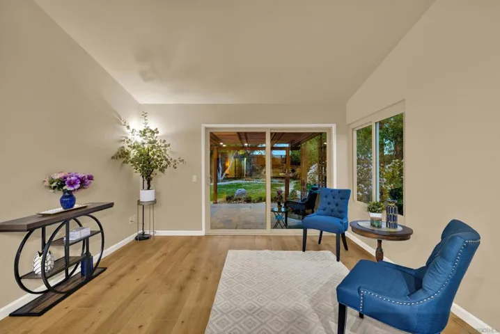 7222 Canyon Hill Way, San Diego, California 92126