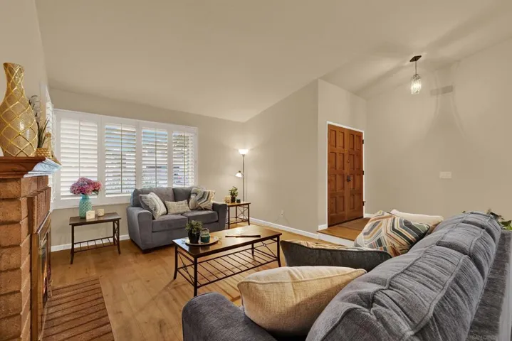 7222 Canyon Hill Way, San Diego, California 92126