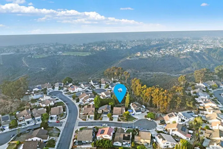 7222 Canyon Hill Way, San Diego, California 92126