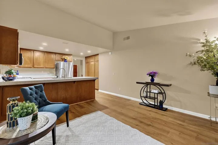 7222 Canyon Hill Way, San Diego, California 92126