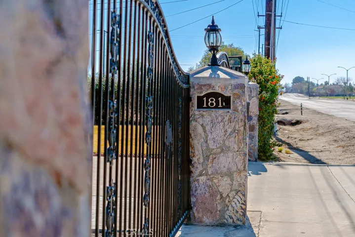 181 S Lyon Avenue, San Jacinto, California 92582