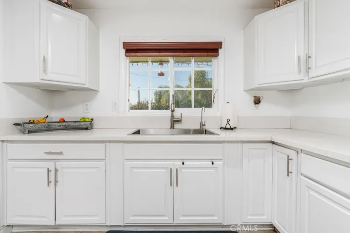 181 S Lyon Avenue, San Jacinto, California 92582