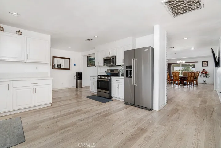 181 S Lyon Avenue, San Jacinto, California 92582
