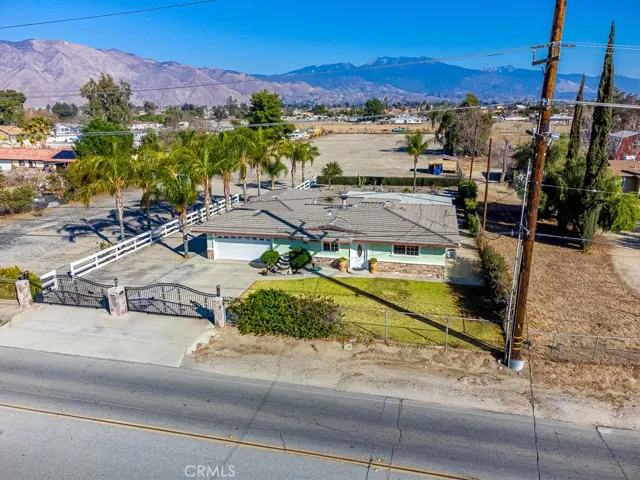 181 S Lyon Avenue, San Jacinto, California 92582