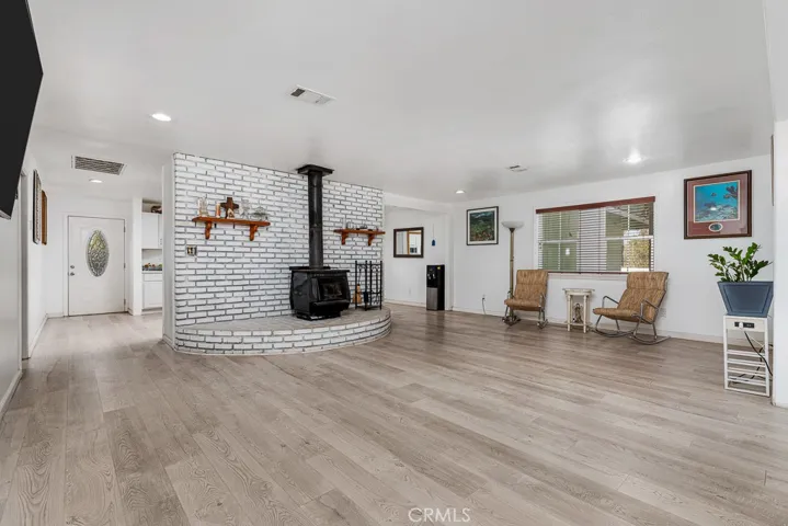 181 S Lyon Avenue, San Jacinto, California 92582