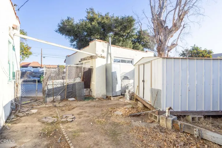 0 6d side yard