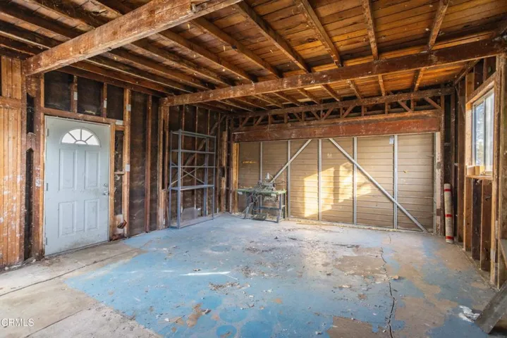 0 5b garage