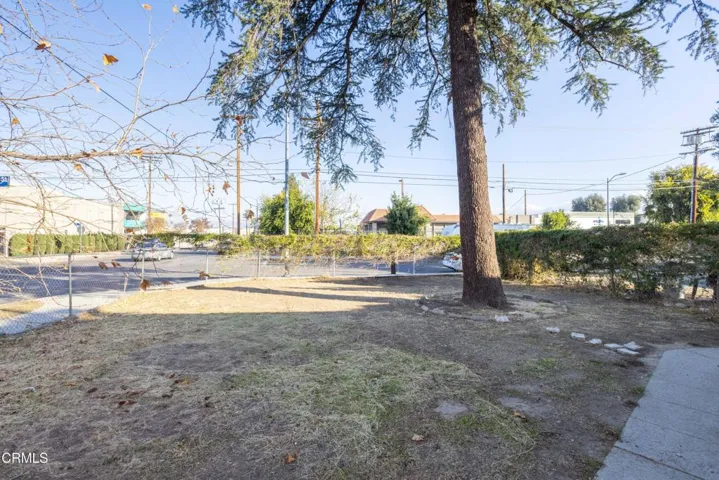 0 6a front yard