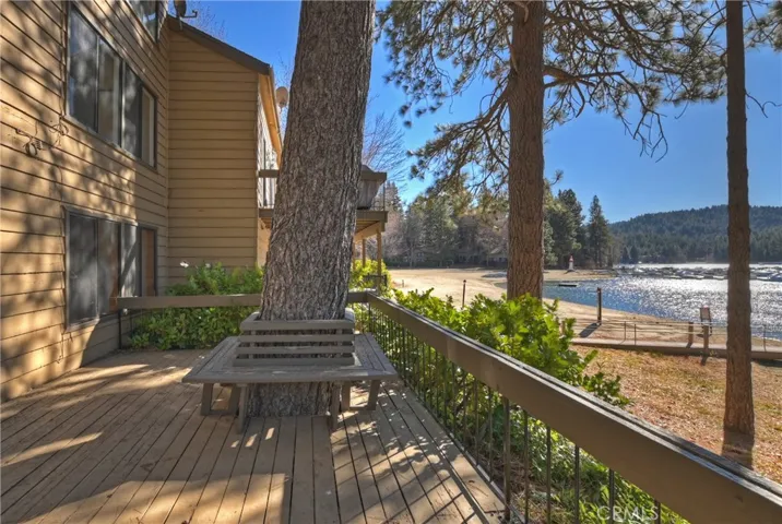 27721 Peninsula Dr. #214, Lake Arrowhead, California 92352